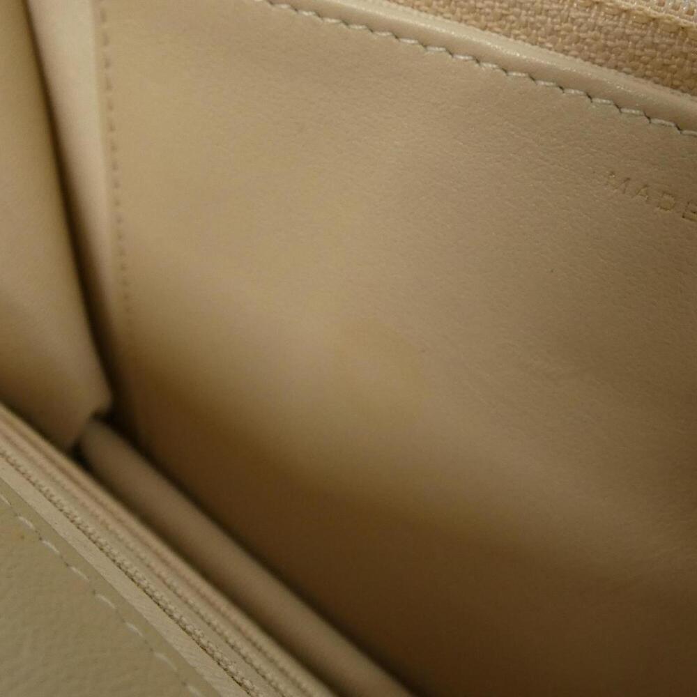 CHANEL Cream Wallet - Picture 7 of 8